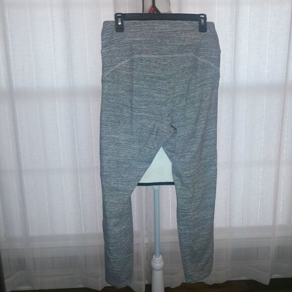 PINK BY VICTORIA SECRET Gray Heathered Criss Cross Waist Leggings XL - Picture 3 of 8